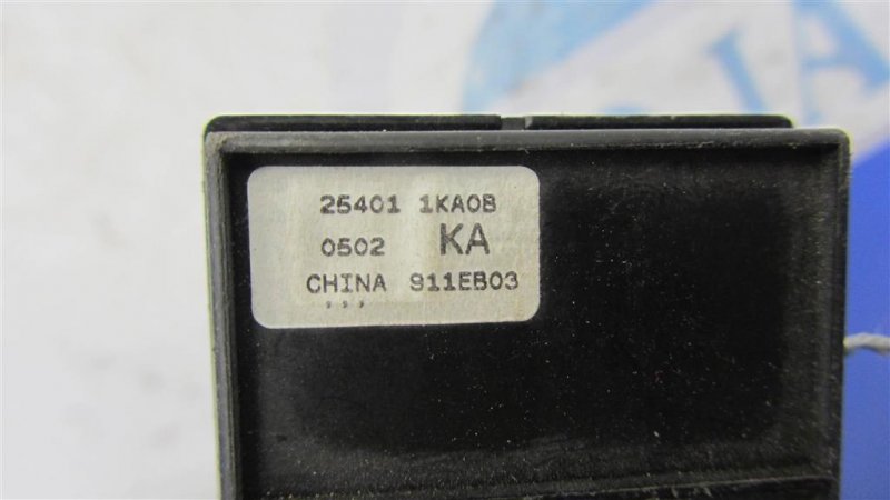 Блок управления стеклоподъемниками передний левый JUKE 10-19 Блок управления стеклоподъемниками передний левый JUKE 10-19