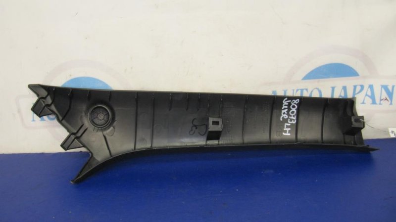 Накладка на стойку кузова передняя левая NISSAN JUKE 10-19