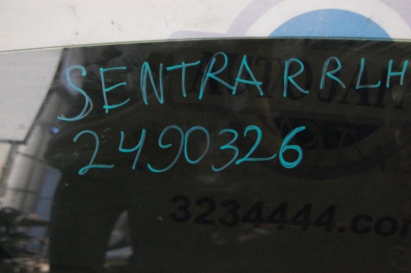 Стекло двери заднее левое SENTRA B17 12-21 Стекло двери заднее левое SENTRA B17 12-21
