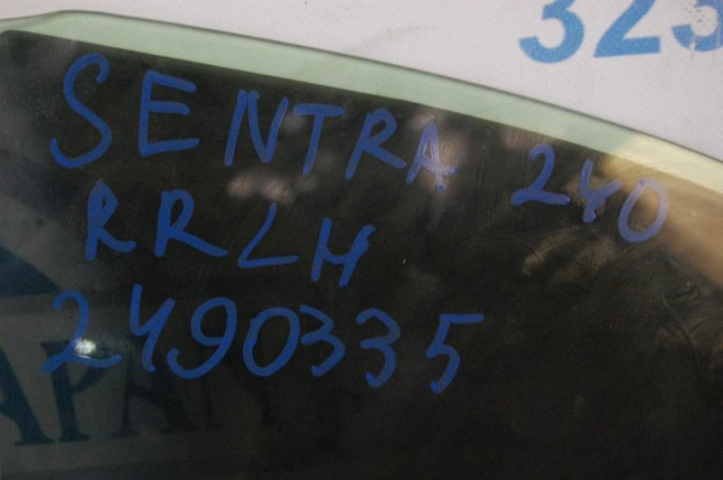 Стекло двери глухое заднее левое SENTRA B17 12-21