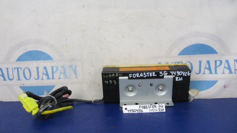 Подушка безопасности в сиденье правая SUBARU FORESTER SG 02-07 2006 Внедорожник 2.5 98201SA060 Б/У
