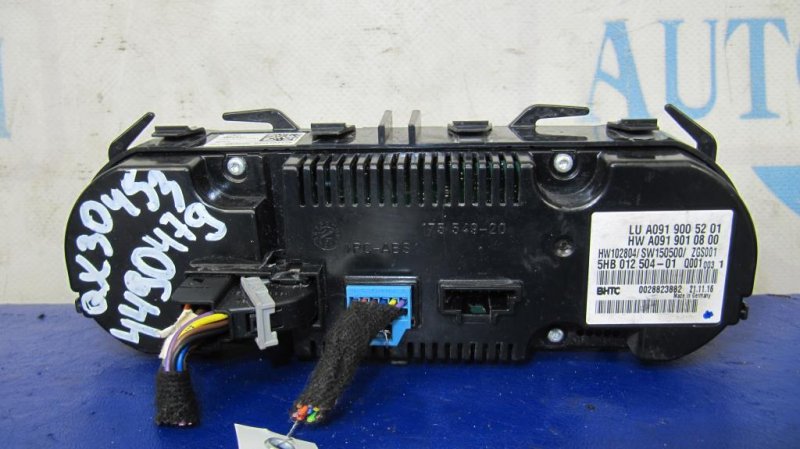 Блок управления печкой INFINITI QX30 16-20 Внедорожник 2.0 20PET