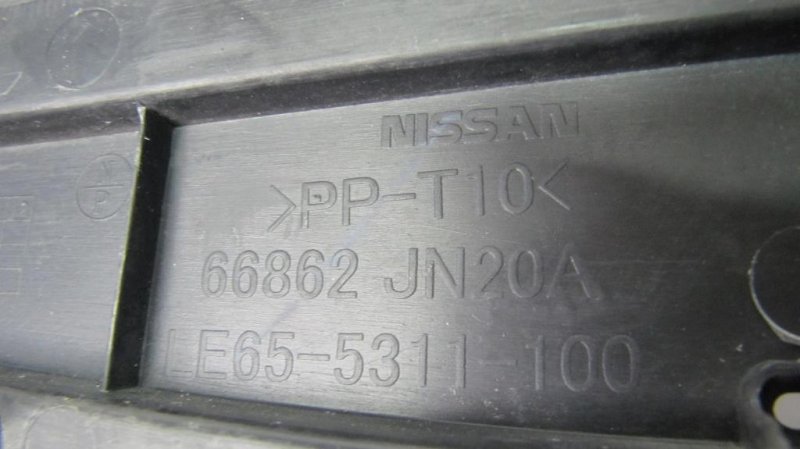 Пластик под лобовое стекло / Жабо TEANA J32 08-14 Пластик под лобовое стекло / Жабо TEANA J32 08-14