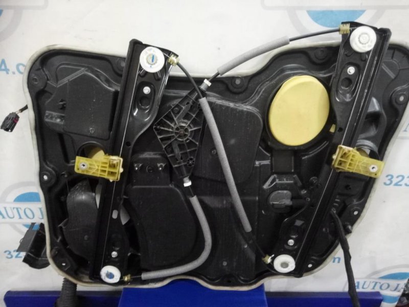 Стеклоподъемник передний левый CHEROKEE 14- 2015 Внедорожник 2.4 Стеклоподъемник передний левый CHEROKEE 14- 2015 Внедорожник 2.4