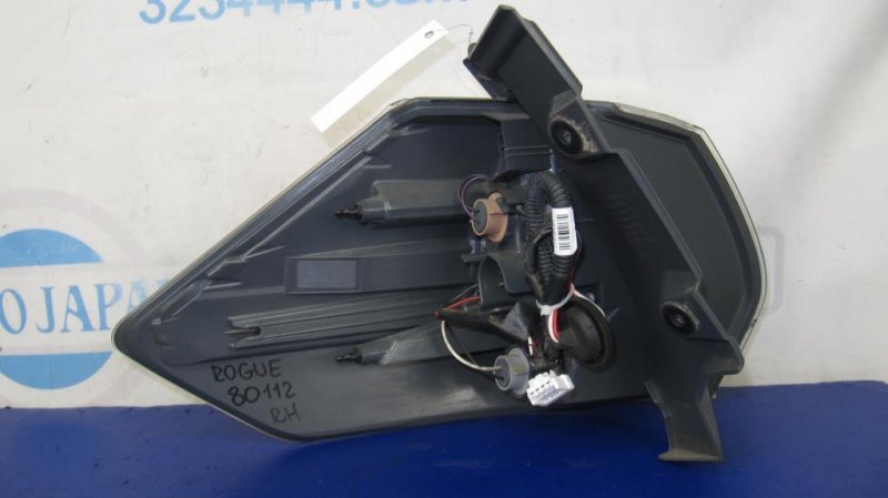 Фонарь наружный задний правый X-TRAIL/ROGUE T32 13-20