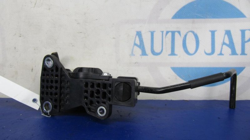 Педаль газа LS600HL 06-17 2008 Седан 5.0