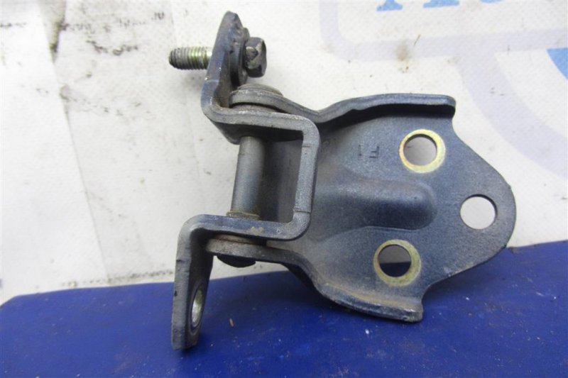 Петля двери нижняя передняя правая MITSUBISHI PAJERO SPORT 96-09 Внедорожник 3.0 Петля двери нижняя передняя правая MITSUBISHI PAJERO SPORT 96-09 Внедорожник 3.0