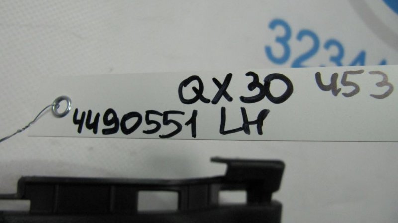 Обшивка багажника левая QX30 16-20 2016 Внедорожник 2.0 20PET