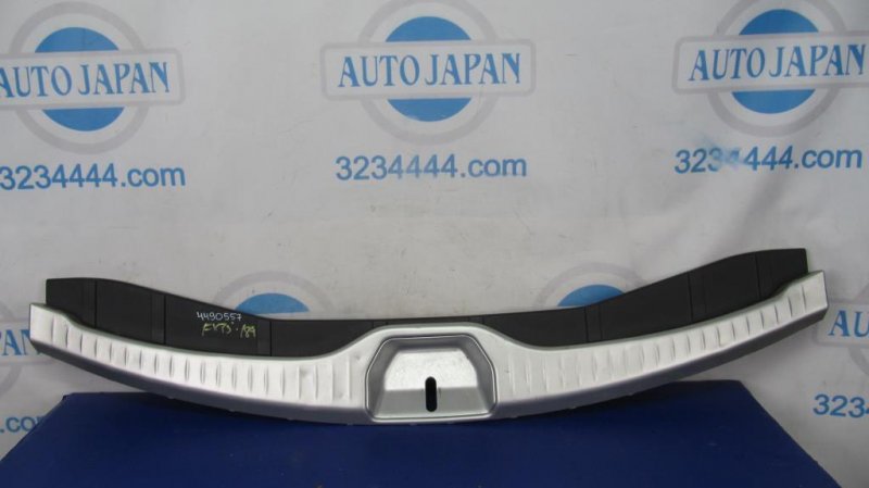 Накладка на порог багажника INFINITI FX S50 03-08 2006 Внедорожник 3.5 84992-CG700 Б/У