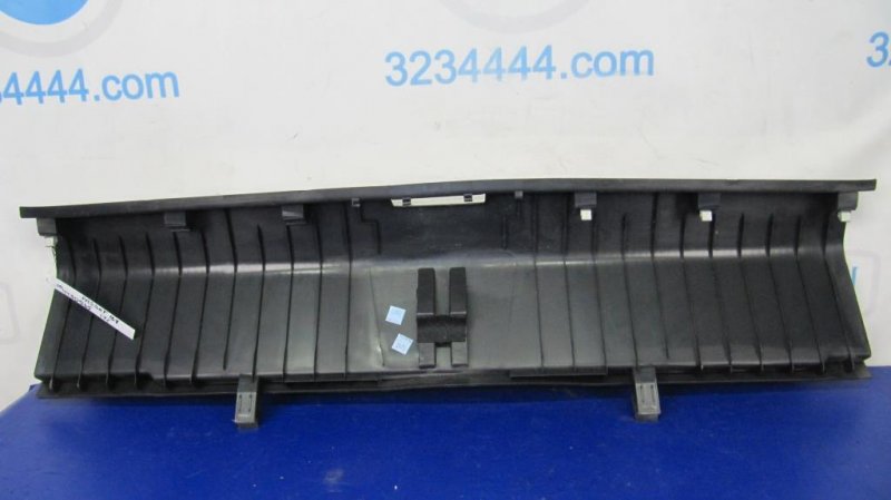 Накладка панели багажника внутренняя VOLKSWAGEN PASSAT B7 11-15 A32 2.5 CBUA