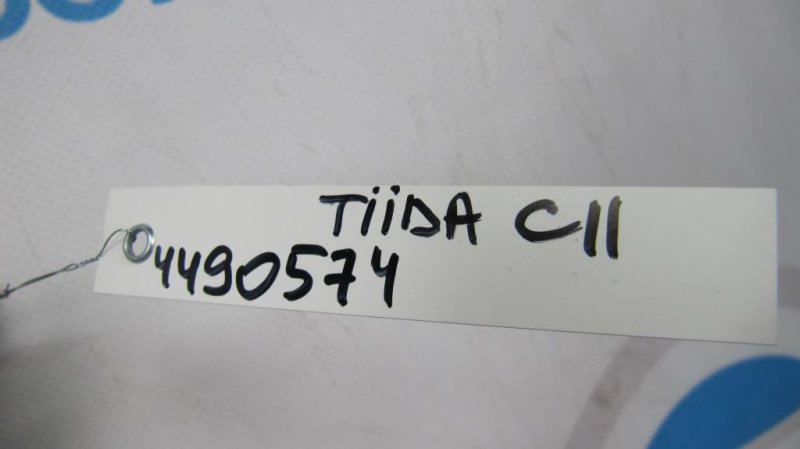 Накладка замка капота TIIDA/VERSA C11 04-11 Накладка замка капота TIIDA/VERSA C11 04-11