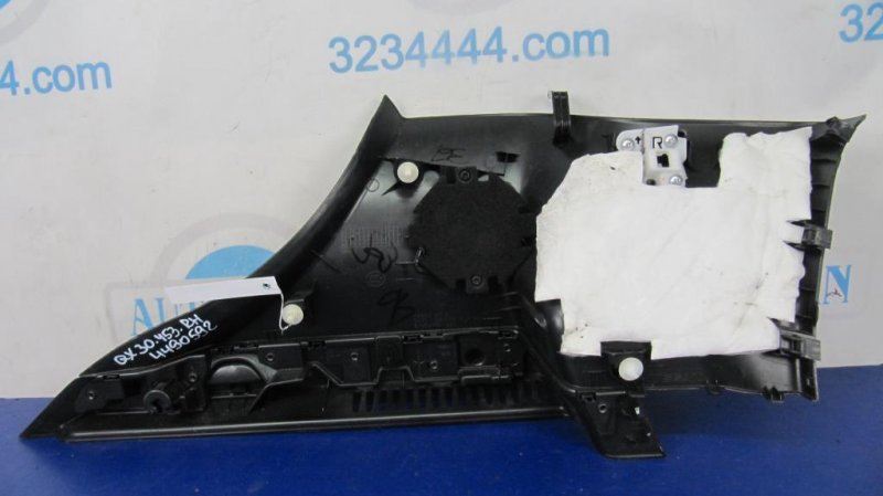 Накладка на стойку кузова задняя правая INFINITI QX30 16-20 Внедорожник 2.0 20PET Накладка на стойку кузова задняя правая INFINITI QX30 16-20 Внедорожник 2.0 20PET