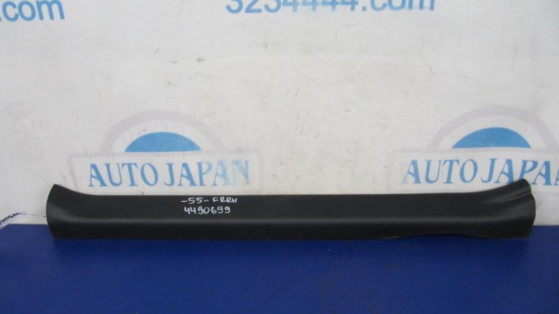 Накладка порога внутрення TOYOTA CAMRY 55 14-17 67913-06190 Б/У