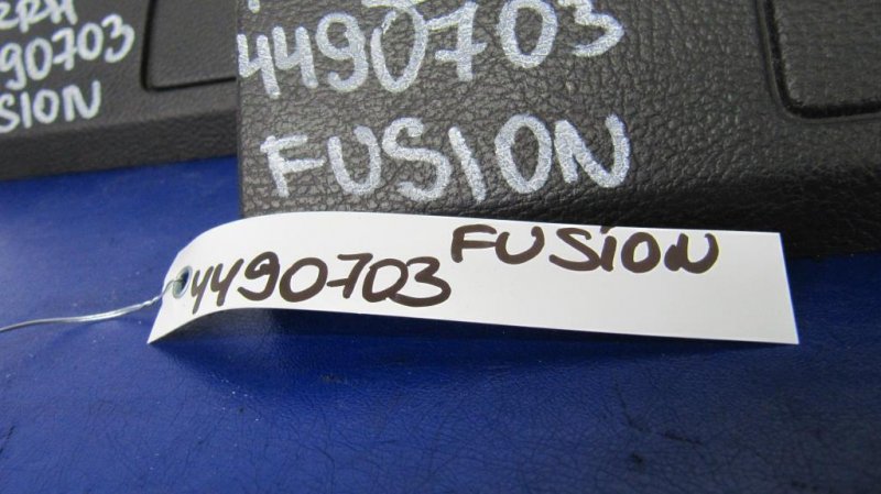 Накладка порога внутрення передняя FUSION 14-