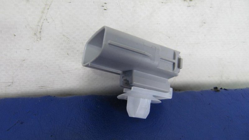 Разъем LEXUS NX 14-21 82884-78100 новая