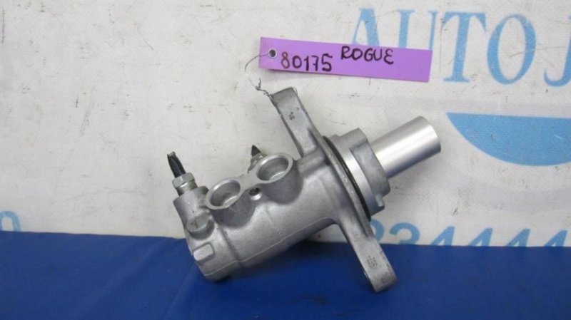 Главный тормозной цилиндр NISSAN X-TRAIL/ROGUE T32 13-20 D6010-4BA0A Б/У