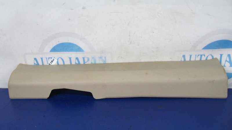 Накладка порога внутрення передняя левая NISSAN X-TRAIL/ROGUE T32 13-20 76952-4BA0A Б/У