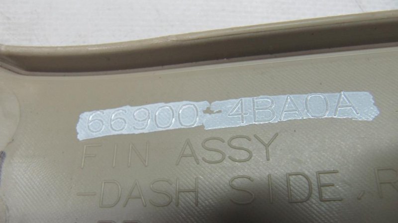 Накладка на стойку кузова передняя правая X-TRAIL/ROGUE T32 13-20