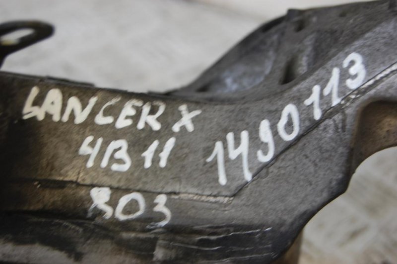 Кронштейн насоса ГУР LANCER X 10 07-15 Кронштейн насоса ГУР LANCER X 10 07-15