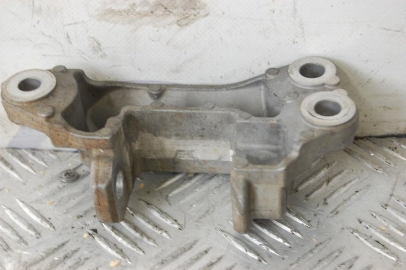 Кронштейн опоры двигателя задний INFINITI QX60/JX35 12-20