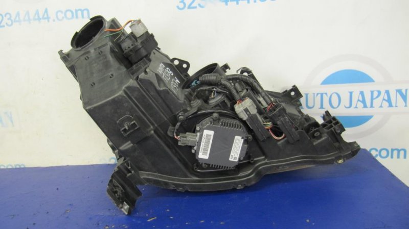 Фара передняя левая M35/M45 04-10