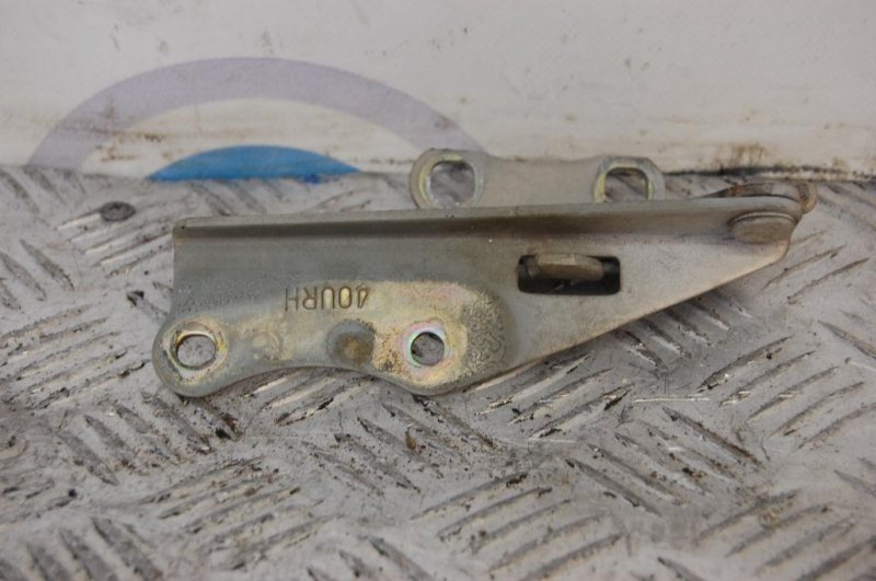 Петля капота правая NISSAN MAXIMA A32 94-99 Седан 3.0