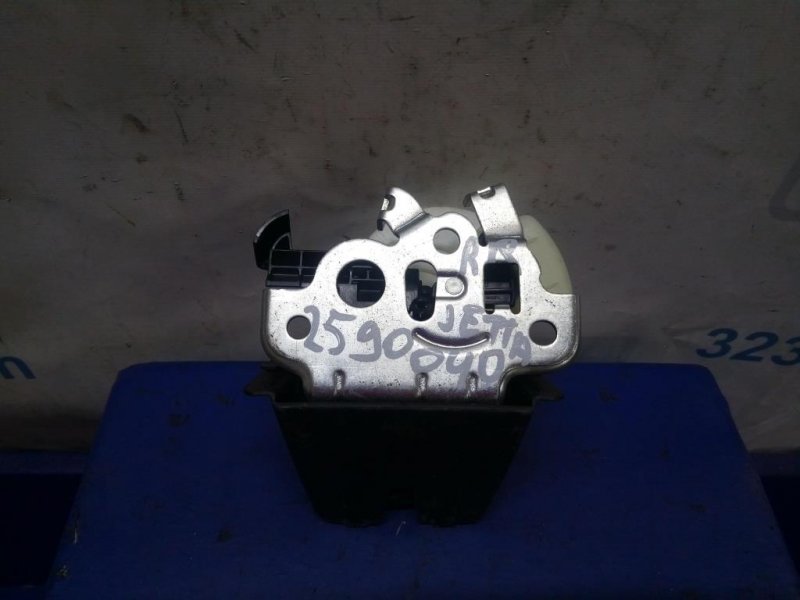 Замок крышки багажника VOLKSWAGEN JETTA USA 10-17 5C6 827 505 C Б/У