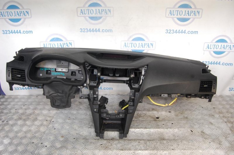 Запчасть торпедо SUBARU OUTBACK 09-14 BR 2012 Внедорожник 2.5 66050AJ00A Б/У Торпедо SUBARU OUTBACK 09-14 BR 2012 Внедорожник 2.5 66050AJ00A Б/У