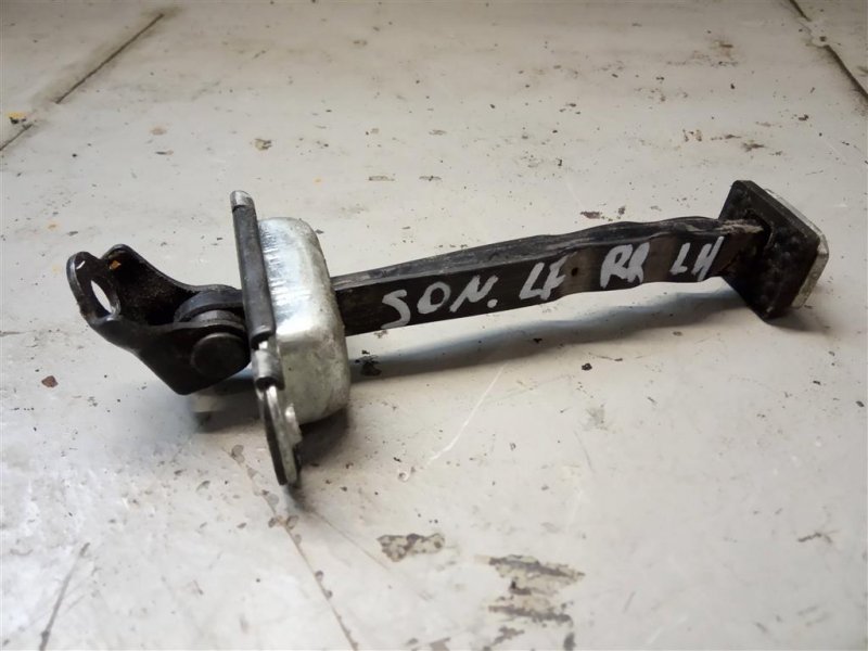 Ограничитель двери задний левый SONATA LF 2014- 2015 Седан 2.4