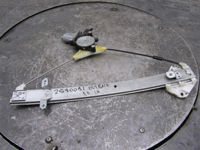 Стеклоподъемник задний левый SUBARU OUTBACK 09-14 BR 2012 Внедорожник 2.5 61042AJ01A Б/У