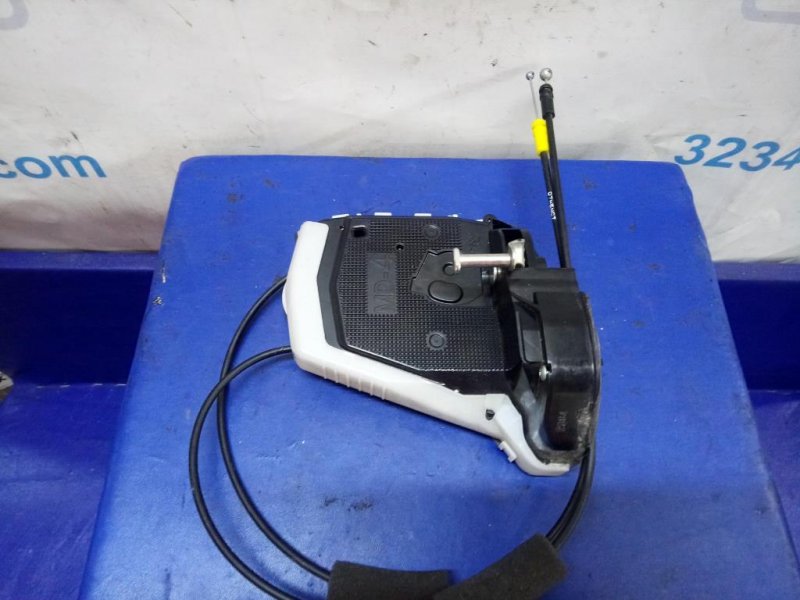 Замок двери задний правый IMPREZA 11-17 2015 ХЕТЧБЕК 2.0