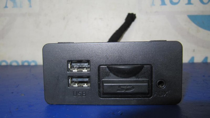 USB адаптер MAZDA 3 BM 13-19 BHP1-66-9U0 Б/У