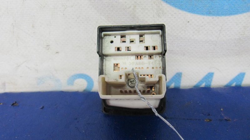 Блок управления зеркалами TOYOTA SOLARA 03-09