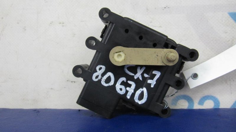 Моторчик заслонки печки MAZDA CX-7 06-12 GJ6A-61-B60 Б/У