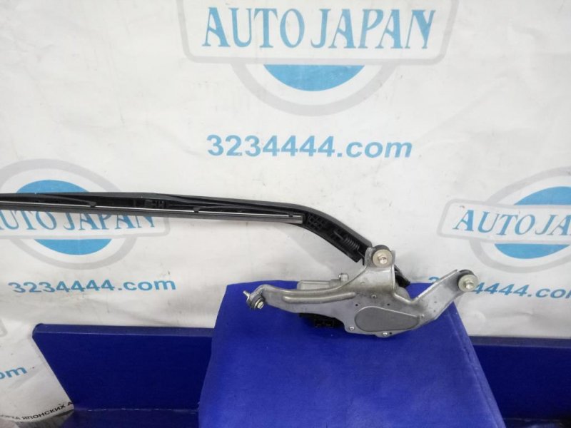 Моторчик стеклоочистителя задний PRIUS - 20 03-11