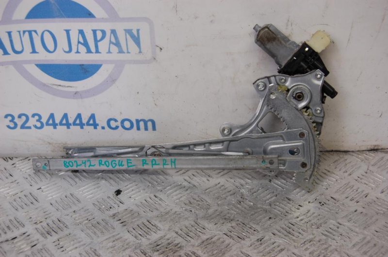 Запчасть стеклоподъемник задний правый NISSAN X-TRAIL/ROGUE T32 13-20 82720-4BA2A Б/У Стеклоподъемник задний правый NISSAN X-TRAIL/ROGUE T32 13-20 82720-4BA2A Б/У