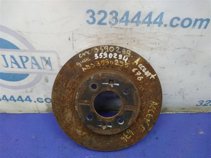 Запчасть тормозной диск передний HYUNDAI ACCENT RB 10- 2013 Хетчбек 1.6 51712-1R000 Б/У Тормозной диск передний HYUNDAI ACCENT RB 10- 2013 Хетчбек 1.6 51712-1R000 Б/У