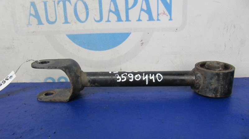 Запчасть рычаг задней подвески продольный задний правый LEXUS IS250/350 05-13 4877030080 Б/У Рычаг задней подвески продольный задний правый LEXUS IS250/350 05-13 4877030080 Б/У