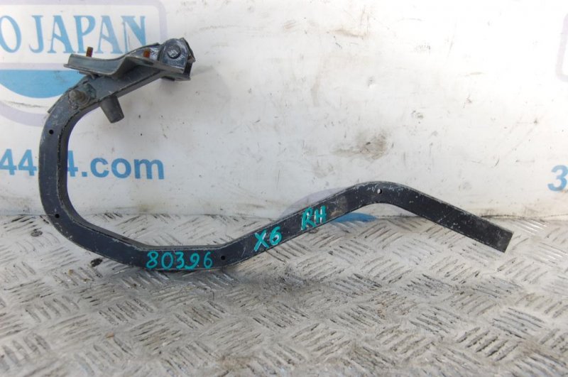 Петля крышки багажника правая MAZDA XEDOS 6 X6 (CA) 92-98 C001-52-710E Б/У