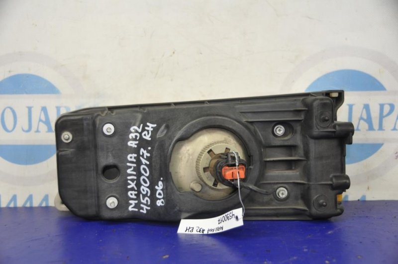 Фара передняя правая NISSAN MAXIMA A32 94-99 Седан 3.0