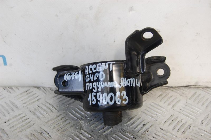 Запчасть подушка акпп левая HYUNDAI ACCENT RB 10- 2013 Хетчбек 1.6 21830-1R050 Б/У Подушка АКПП левая HYUNDAI ACCENT RB 10- 2013 Хетчбек 1.6 21830-1R050 Б/У