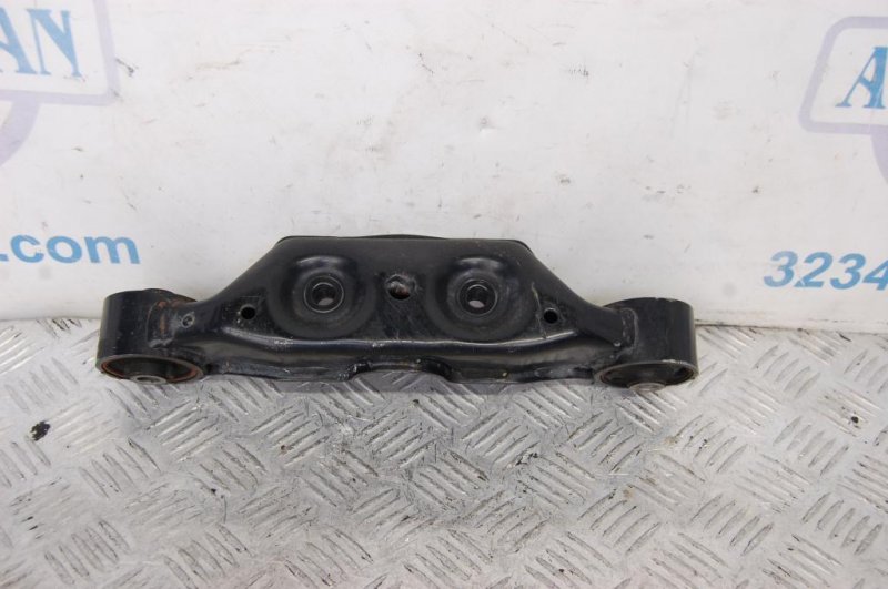 Кронштейн редуктора IMPREZA 11-17 2015 ХЕТЧБЕК 2.0