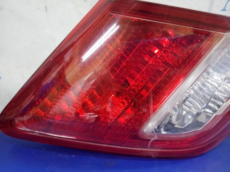Фонарь внутренний задний левый CAMRY 40 06-11