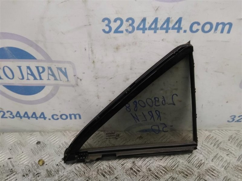 Стекло двери глухое заднее левое CAMRY 50 12-15 Стекло двери глухое заднее левое CAMRY 50 12-15