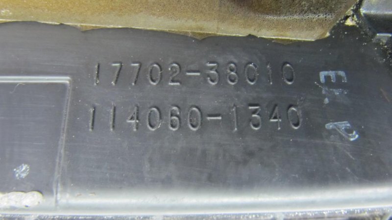 Корпус воздушного фильтра левый LS600HL 06-17 2008 Седан 5.0