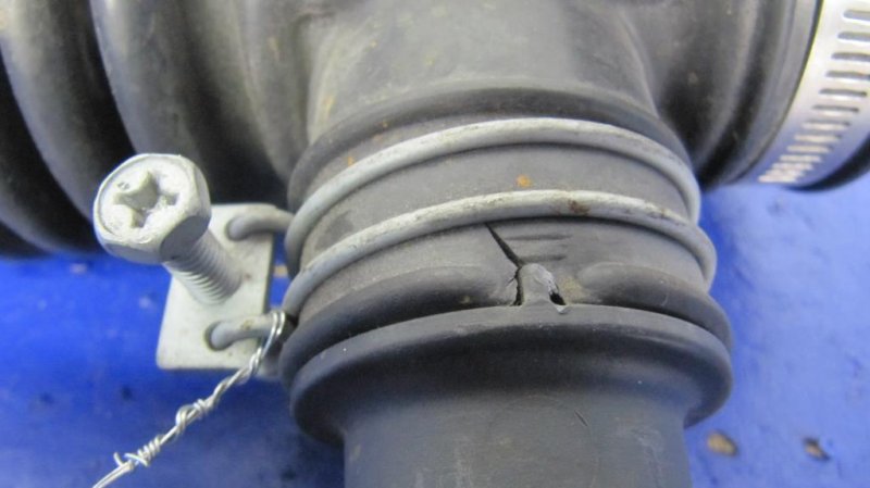 Патрубок воздушного фильтра SENTRA B17 12-21 2016 Седан 1.8