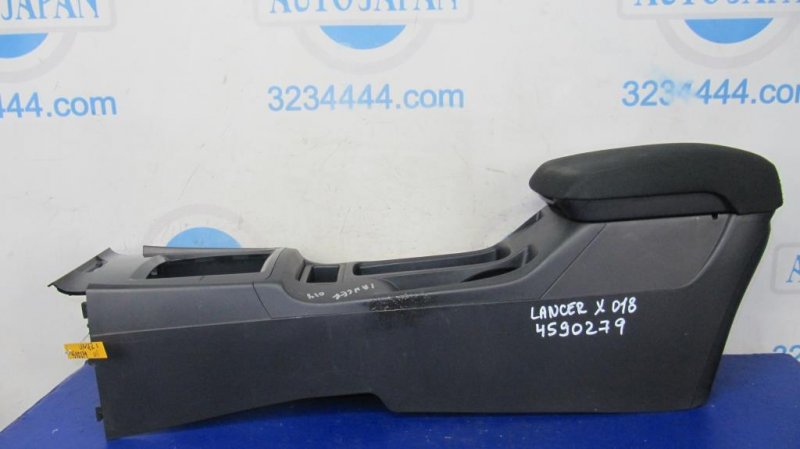 Подлокотник MITSUBISHI LANCER X 10 15-17 2016 Седан 2.0 8011A219XA Б/У