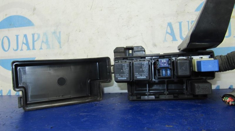 Реле M25/M37/M56/Q70/M35H 10-16 2013 Седан 3.7 VQ37VHR Реле M25/M37/M56/Q70/M35H 10-16 2013 Седан 3.7 VQ37VHR