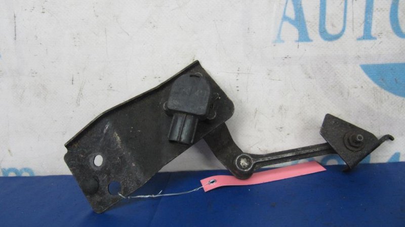 Датчик положения кузова LEXUS LX570 07-15 Б/У