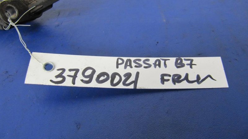 Датчик ABS передний левый PASSAT B7 11-15